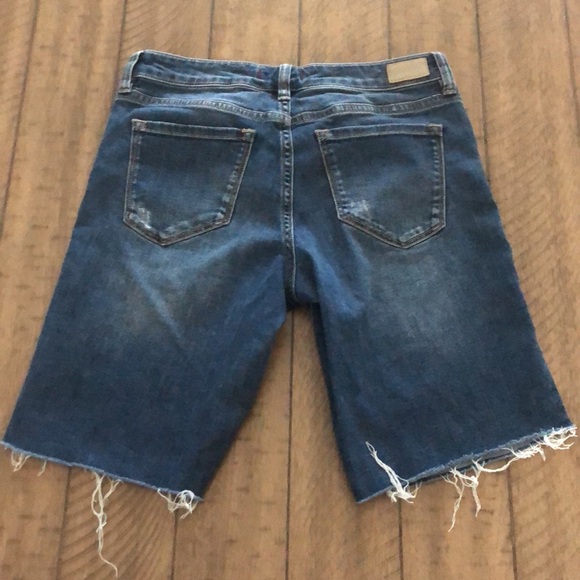 Dear John distressed raw hem Bermuda denim Jean shorts 26 beachy summer - Picture 7 of 11